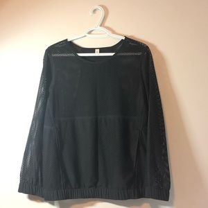 Lululemon long sleeve mesh shirt